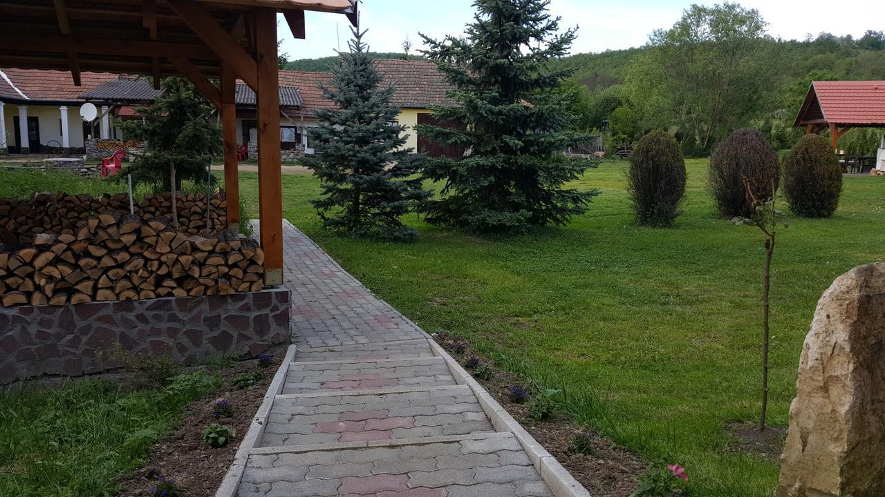Felső Fogadó Felsőtold Exterior foto